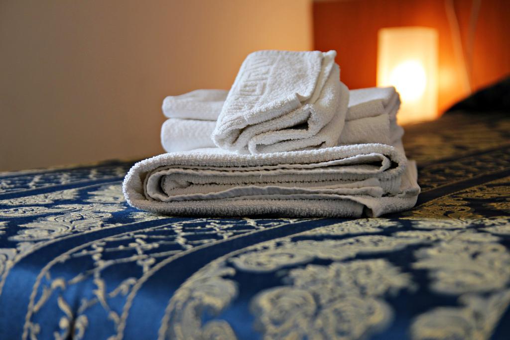 Hotel Morolli リミニ エクステリア 写真